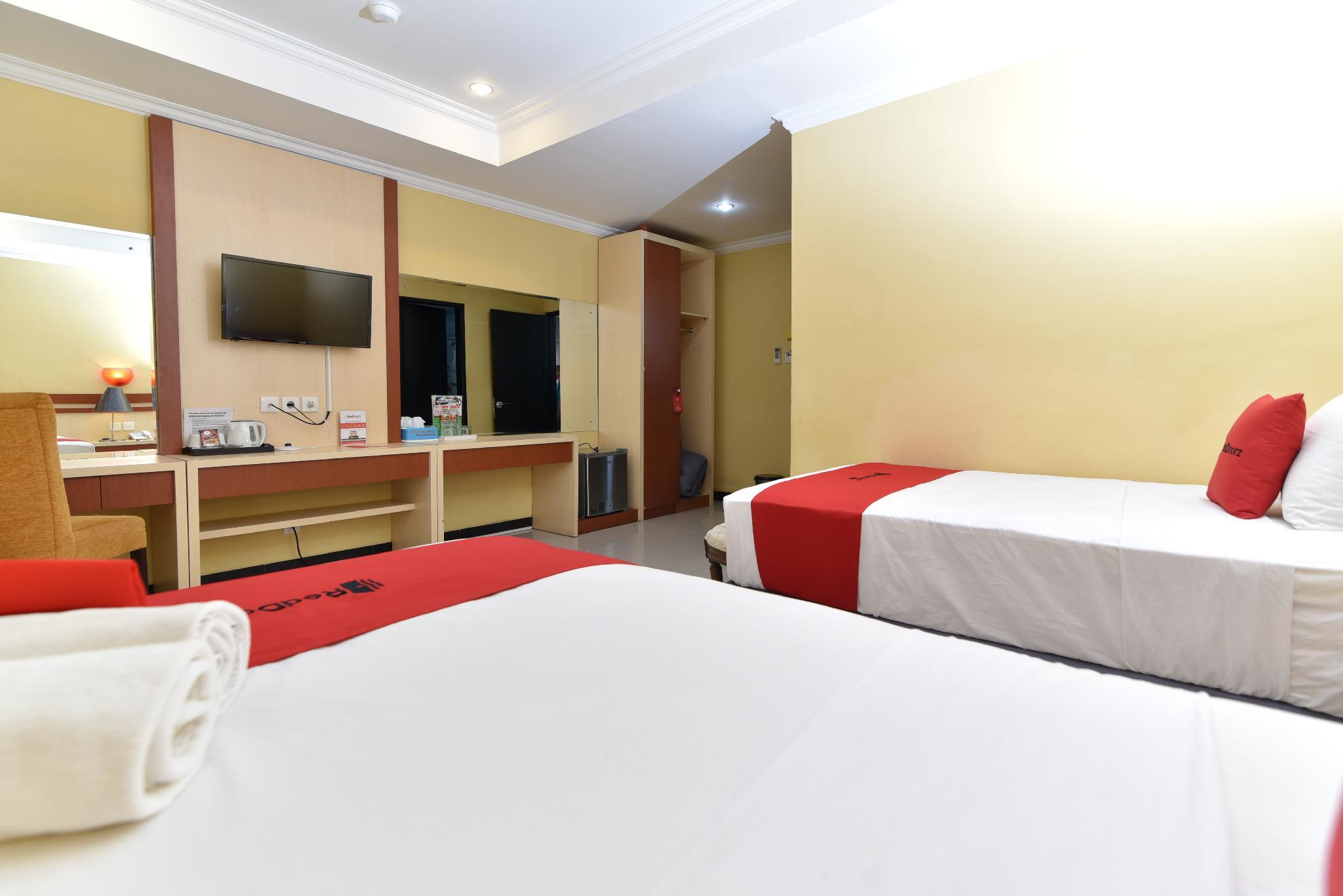 Reddoorz Plus Near Mall Bali Galeria 2 Denpasa Buitenkant foto