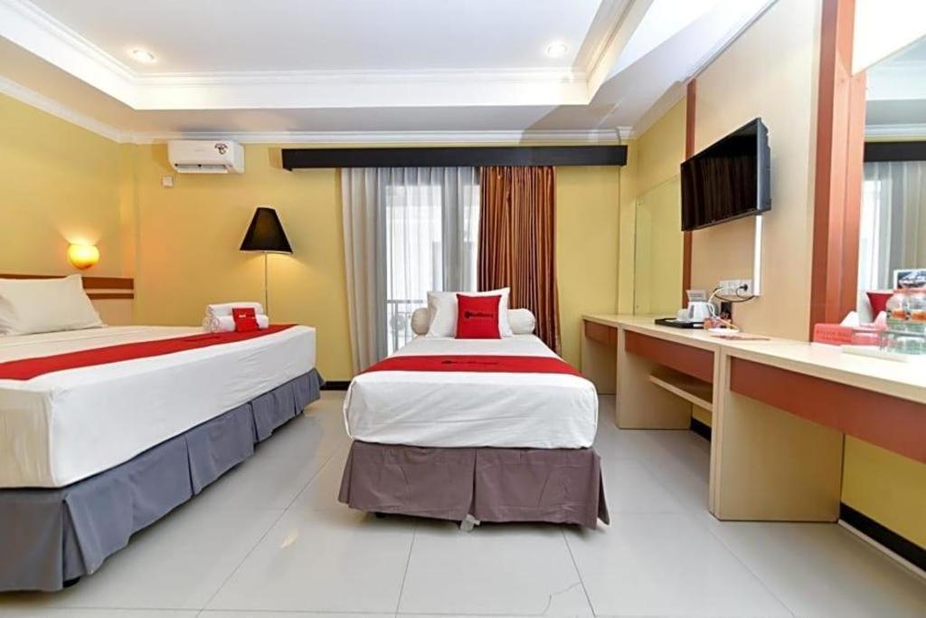 Reddoorz Plus Near Mall Bali Galeria 2 Hotel Denpasa Buitenkant foto