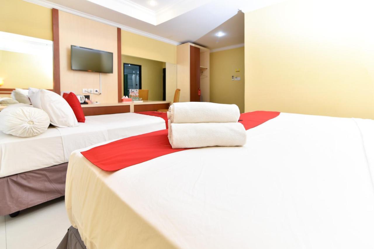 Reddoorz Plus Near Mall Bali Galeria 2 Denpasa Buitenkant foto