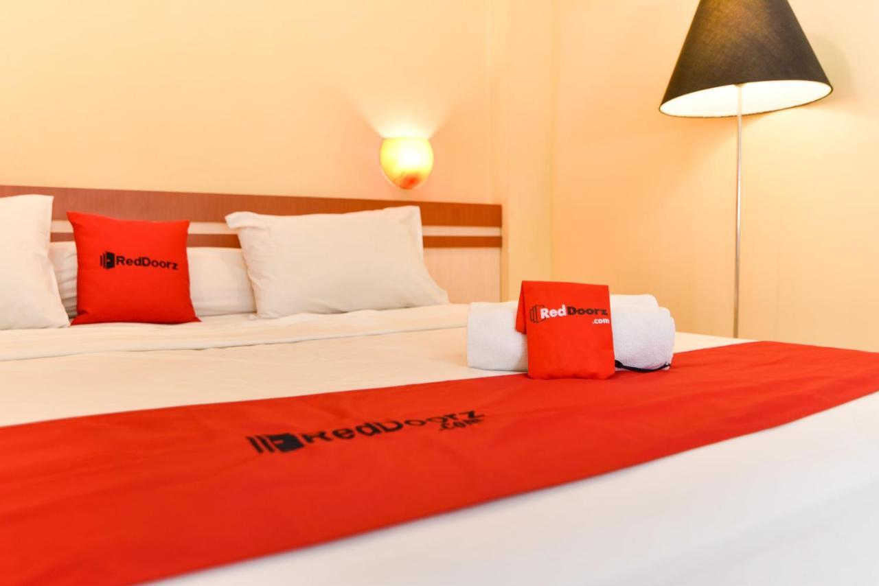 Reddoorz Plus Near Mall Bali Galeria 2 Denpasa Buitenkant foto