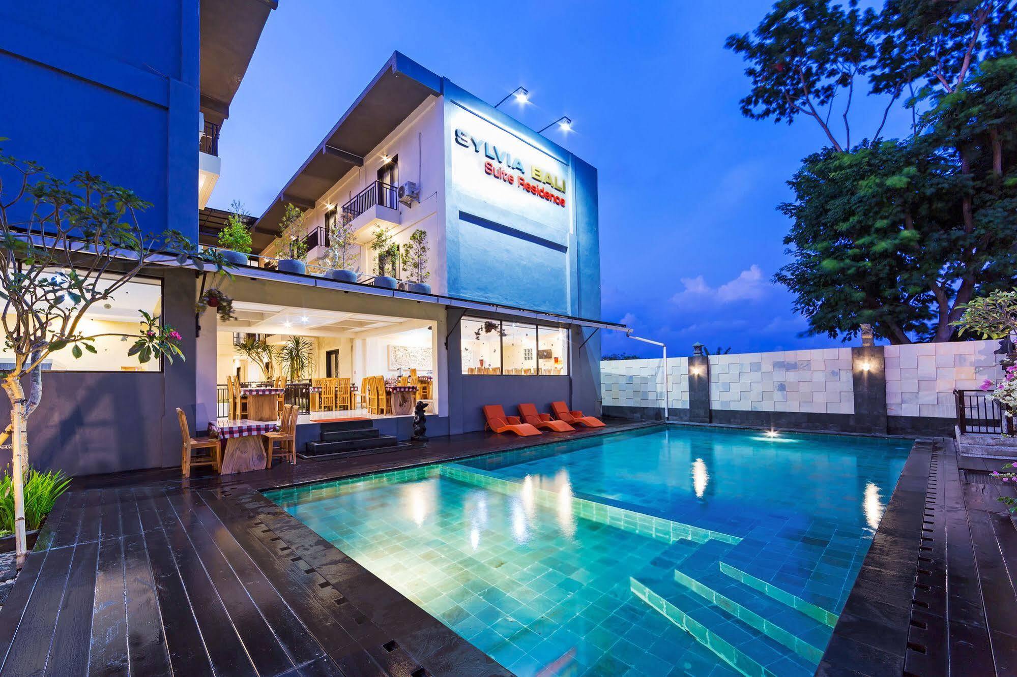 Reddoorz Plus Near Mall Bali Galeria 2 Denpasa Buitenkant foto