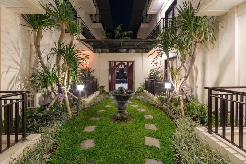 Reddoorz Plus Near Mall Bali Galeria 2 Denpasa Buitenkant foto